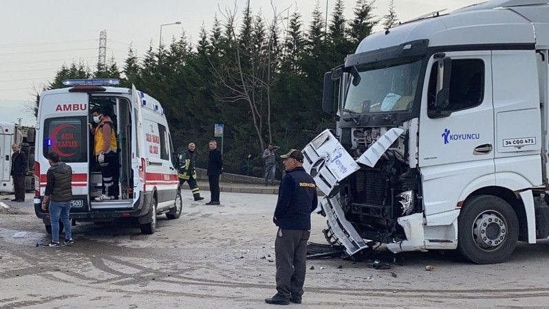 22 kişinin yaralandığı trafik kazasında CAN PAZARI YAŞANDI