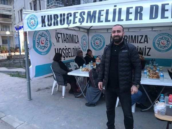 Ne parti ne belediye… Burası Kuruçeşmeliler’in iftar çadırı!