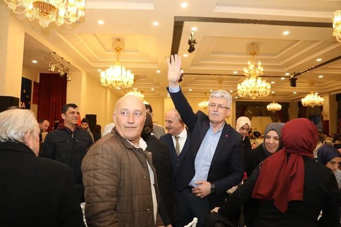 Ellibeş: Siz yeter ki çağırın, çayları ben koyarım