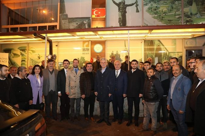 Ellibeş: Siz yeter ki çağırın, çayları ben koyarım