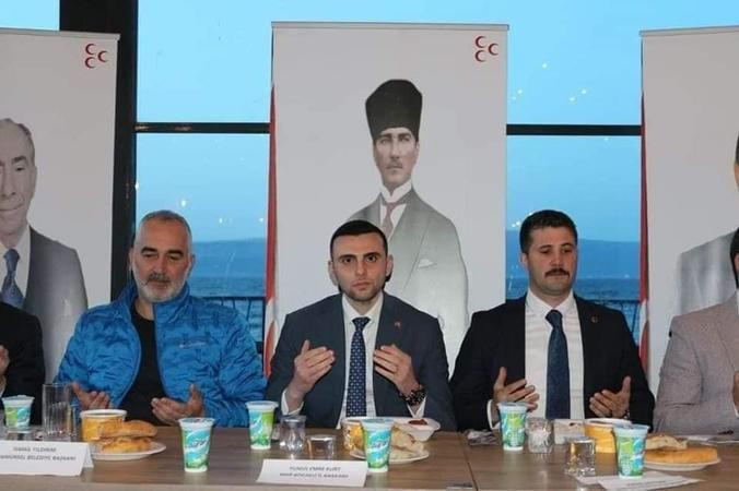 MHP’li eski yönetici Yıldırım’ın kıyafetini beğenmedi!