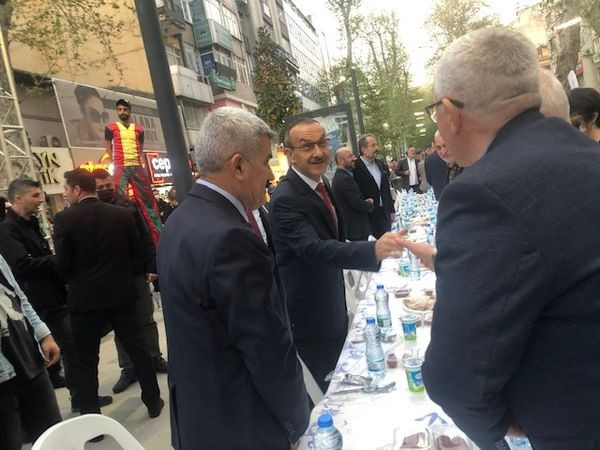 Büyükşehir’in iftarına YOĞUN İLGİ!