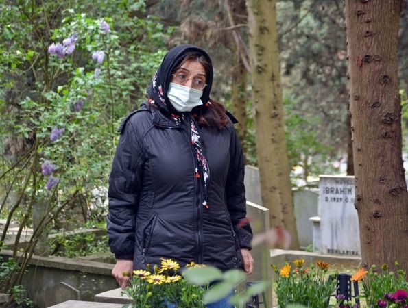 Mezarlıklarda hüzünlü bayram arifesi