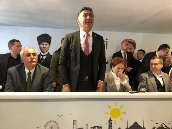 Akşener Kocaeli’den seslendi “BUNDAN SONRA AĞALARIN İŞİ ZOR”