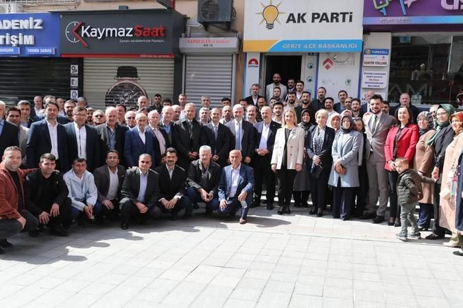 AKP'de 12 ilçede 7 milletvekili, 12 belediye başkanlı bayramlaşma