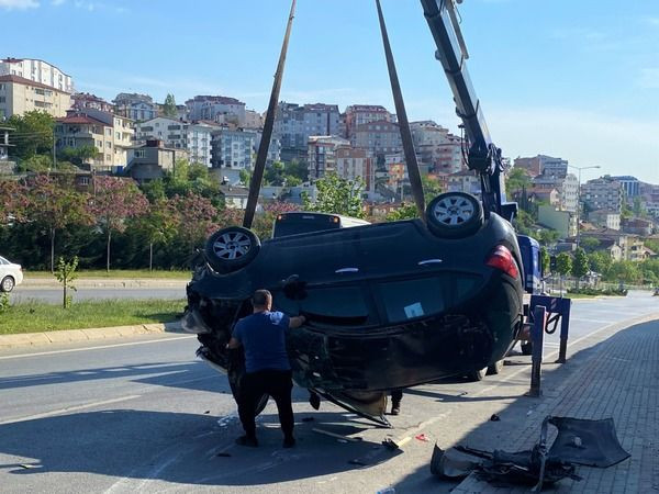 Takla atan otomobilden BURNU BİLE KANAMADAN ÇIKTI