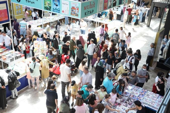 Kitap fuarına ilk gün 92 BİN 381 ZİYARETÇİ