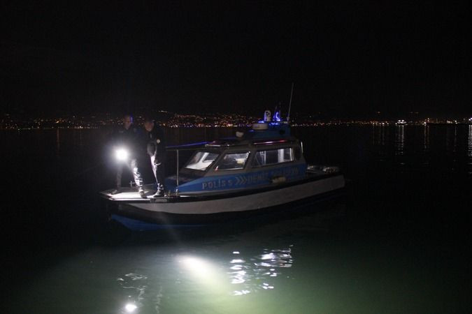 Balık tutarken denize düşen genç, hayatını kaybetti!