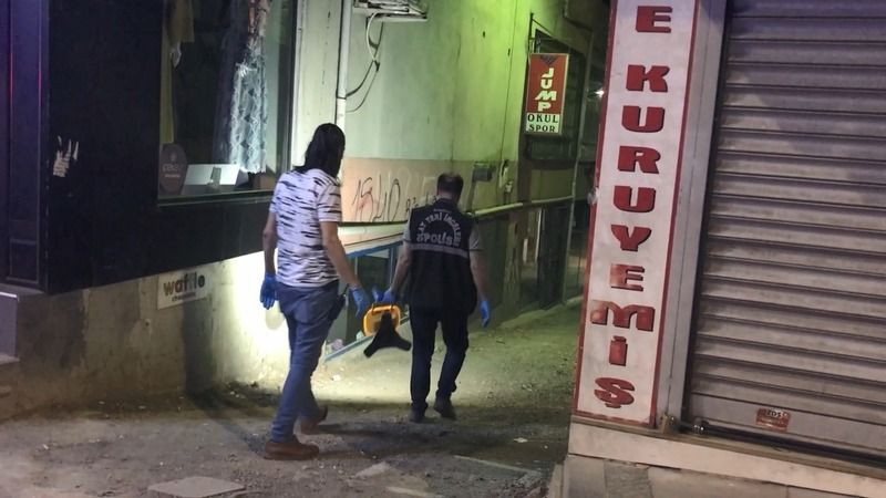 Kendisi il dışında EVİ KANLAR İÇİNDE!