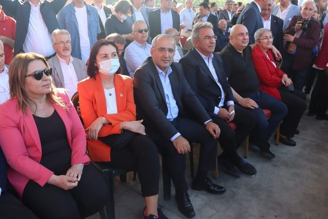 CHP Kocaeli Maltepe’deki mitinge akın etti! 104 otobüs gittiler