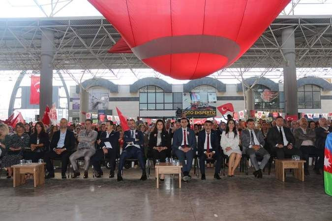 Kurt konserde konuştu CHP’lilere Kaftancıoğlu’yla yüklendi!