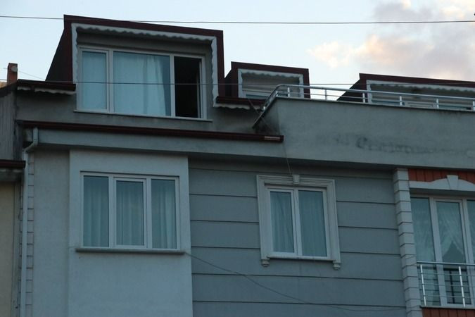 13 yaşındaki çocuk terastan beton zemine düştü!