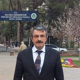 Derince’deki troll müdüre CHP’den tepki 40 bin seçmen yok sayılıyor!