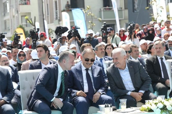 Yıldırım’dan Büyükakın’a övgüler : “ALLAH BAŞARILARINI DAİM ETSİN”