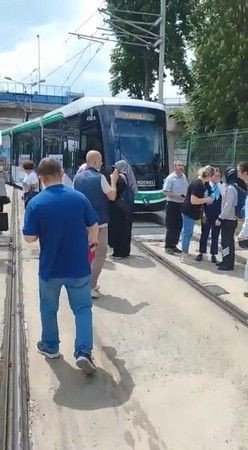 Kocaeli'de TRAMVAYLAR ÇARPIŞTI!