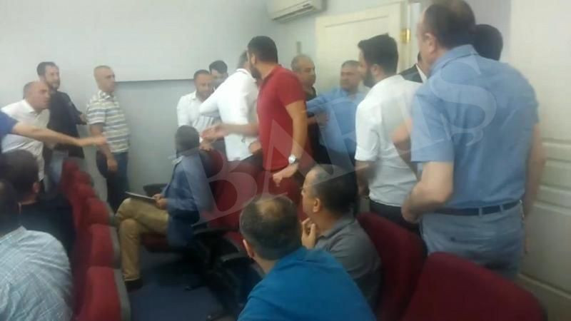 Derince meclisinde ortalık karıştı! “İlçe başkanına bağıramazsın”
