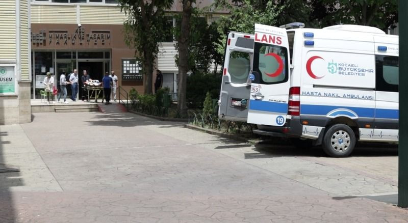Beyza, Büyükşehir'in hasta nakil ambulansıyla sınava girdi