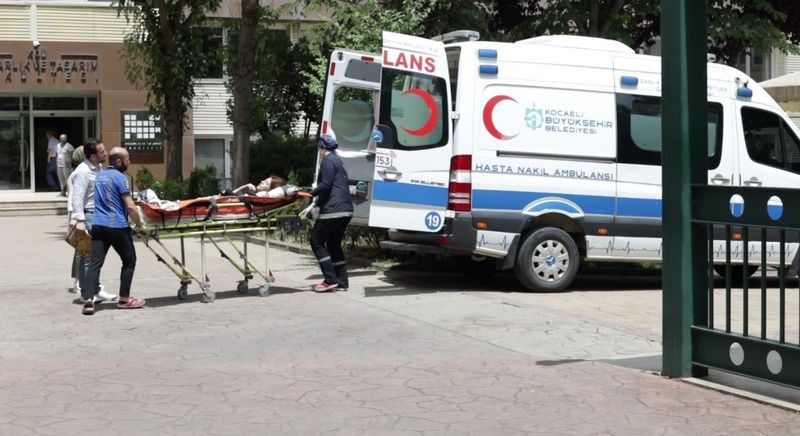 Beyza, Büyükşehir'in hasta nakil ambulansıyla sınava girdi