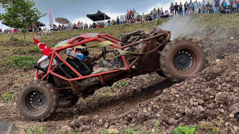 Kocaeli’de nefes kesen off-road heyecanı