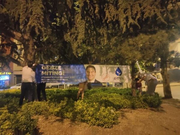 Billboard kiralanmayan DEVA bakın ne yaptı!
