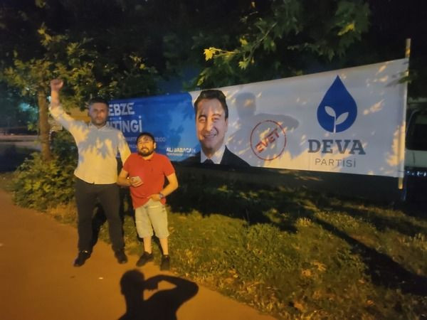Billboard kiralanmayan DEVA bakın ne yaptı!