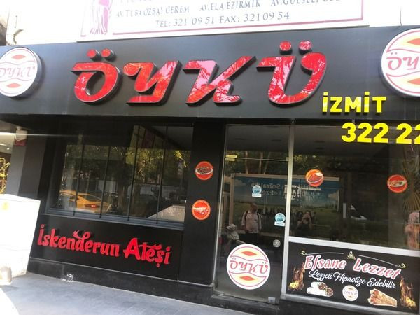 İzmit’in işlek yerlerinde KEPENKLER İNMEYE DEVAM EDİYOR!
