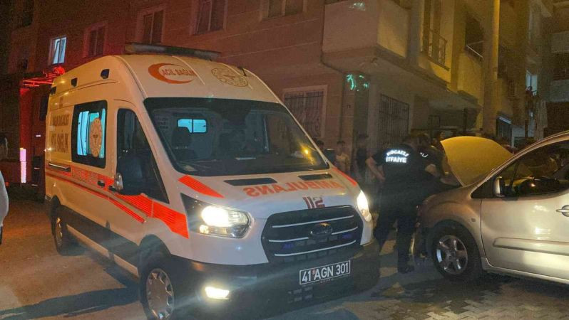 İki hafif ticari araç çarpıştı: 1 yaralı