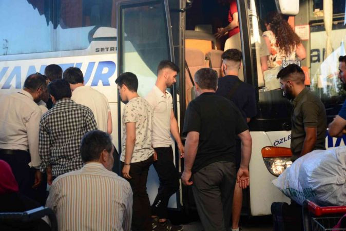 Bayram öncesi otobüsler tam kapasite doldu
