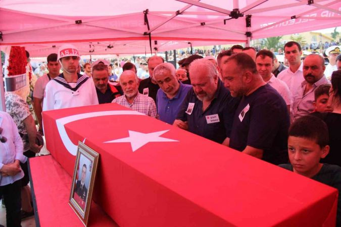 Pençe-Kilit şehidi son yolculuğuna uğurlandı