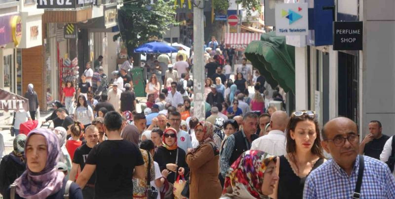 İzmit çarşıda arefe yoğunluğu