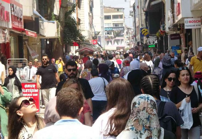 İzmit çarşıda arefe yoğunluğu