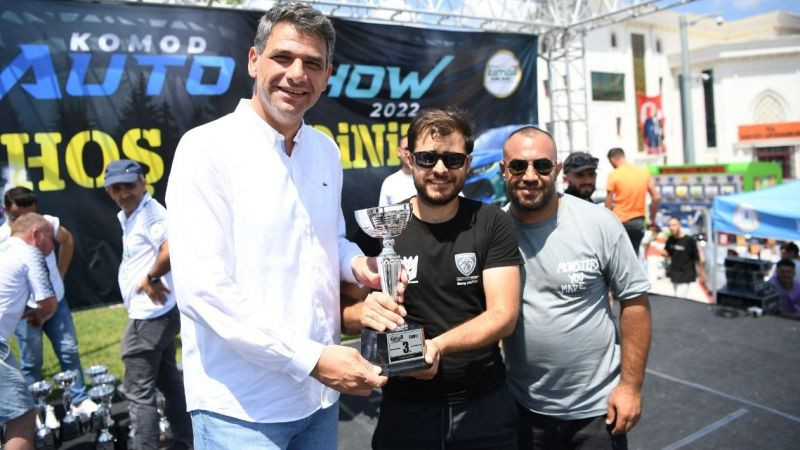 Kartepe'de "Auto Show 2022" çok renkli geçti