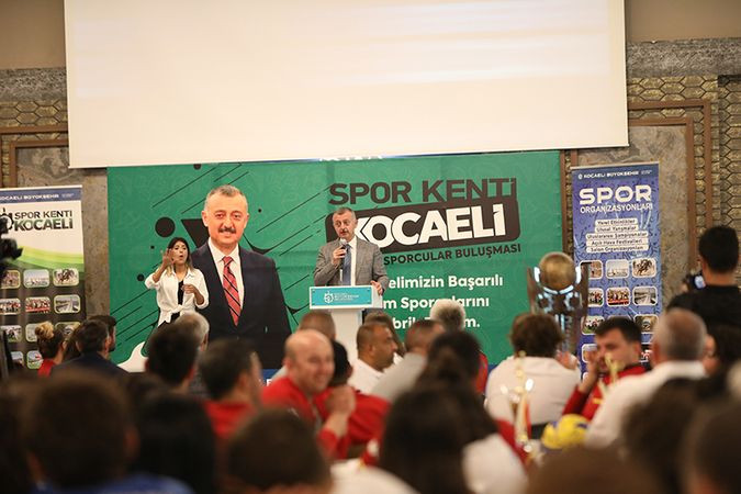 Büyükakın, Kocaeli'yi sporun başkenti yapmak için ricada bulundu