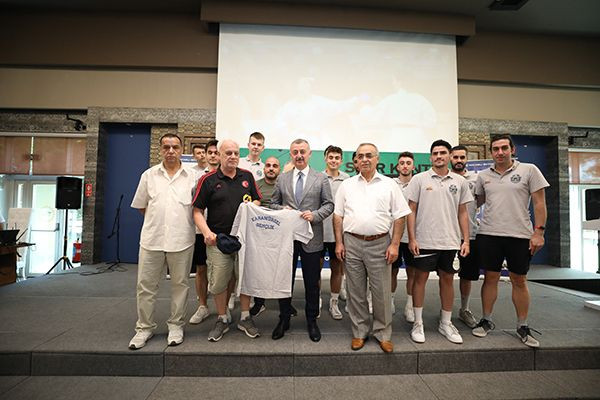 Büyükakın, Kocaeli'yi sporun başkenti yapmak için ricada bulundu
