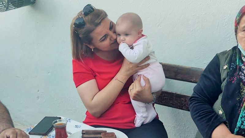 Başkan Hürriyet, şehit ailesi ile bir araya geldi