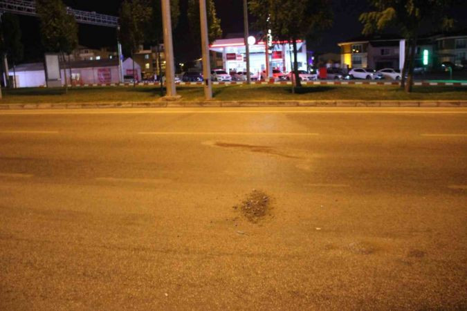 Karşıdan karşıya geçerken otomobil çarptı, 15 yaşındaki kız hayatını kaybetti