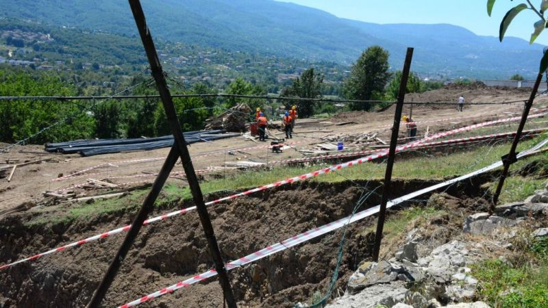 İnşaat çalışmaları sırasında zeminin kaydığı iddiası!