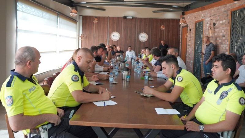 Okul servis araçları için istişare toplantısı yapıldı