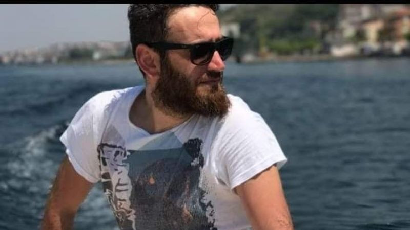 Motosikletiyle girdiği virajı alamayınca hayatını kaybetti