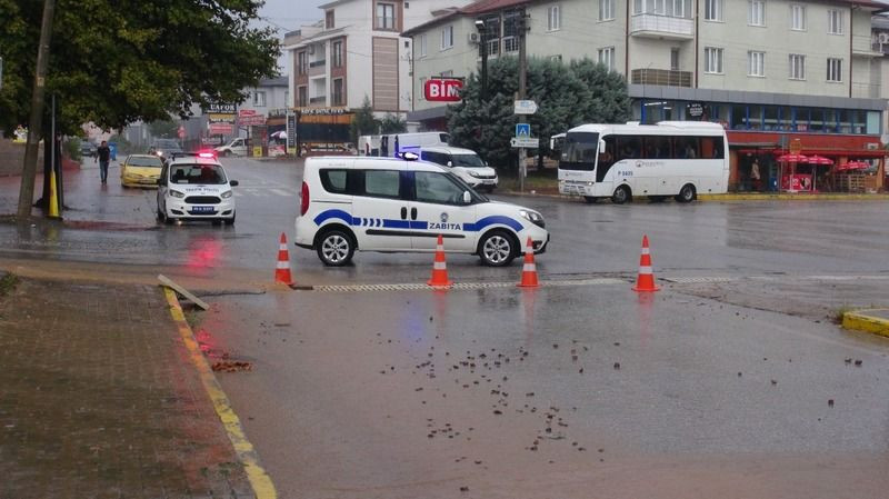 Kocaeli’yi sağanak hayatı felç etti