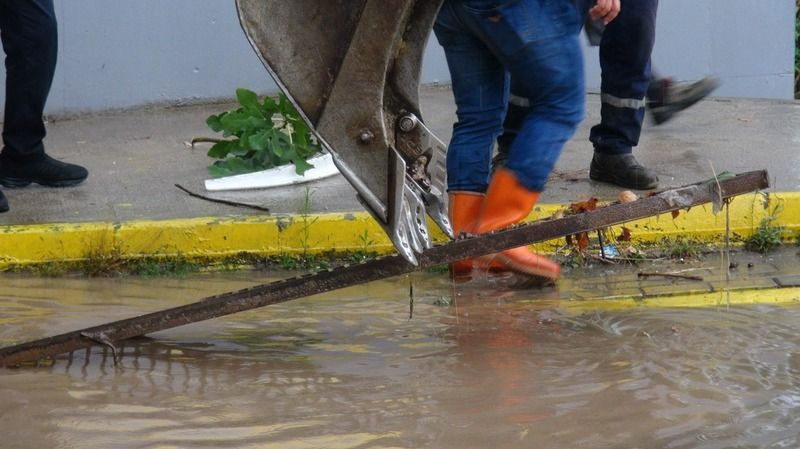 Kocaeli’yi sağanak hayatı felç etti