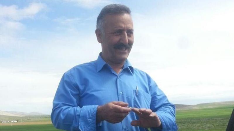 Kayınpederini bıçakla öldürdü, eşini çekiçle vurarak ağır yaraladı!