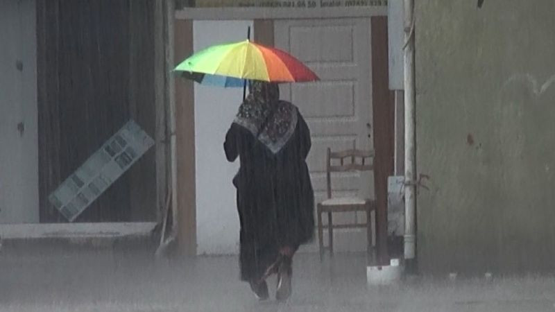 Kocaeli'de sağanak başladı