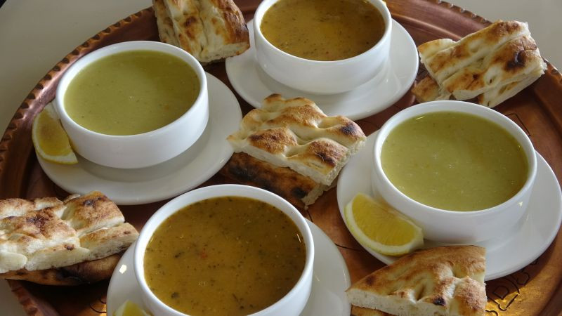 Duyarlı esnaftan askıda ekmek yerine çorba kondu!