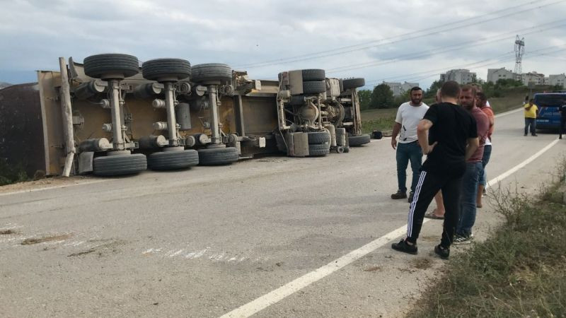 İzmit'te feci kamyon kazası!