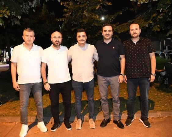 Kahraman’la Özdemir’i yan yana getirmedi!