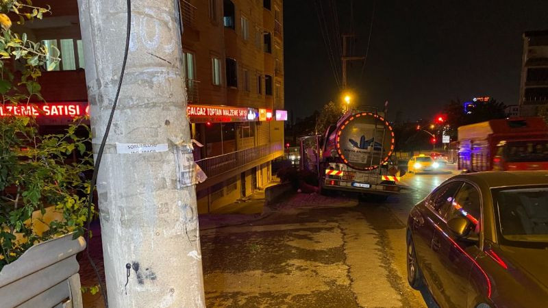 Durağa çarpan tanker faciadan döndü!