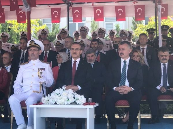 Protokol Zafer Bayramı için toplandı, CHP'liler yine yok!