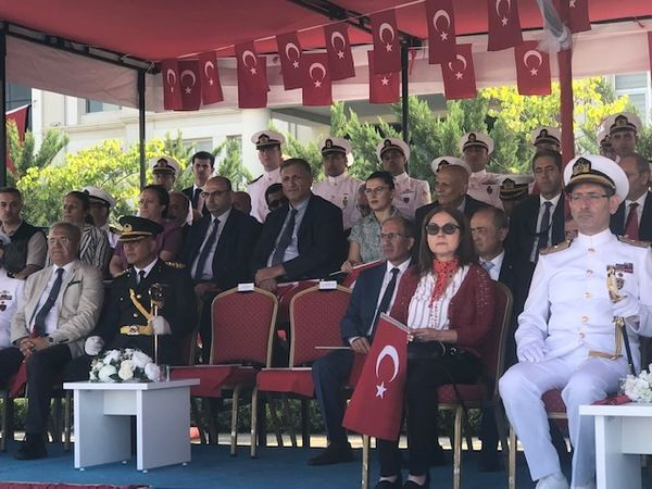 Protokol Zafer Bayramı için toplandı, CHP'liler yine yok!