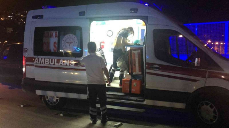 İzmit'te iki minibüs çarpıştı, çok sayıda yaralı var